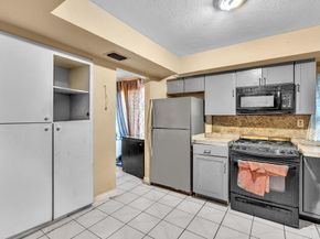 3400 NW 39th Ave, Lauderdale Lakes FL 33309