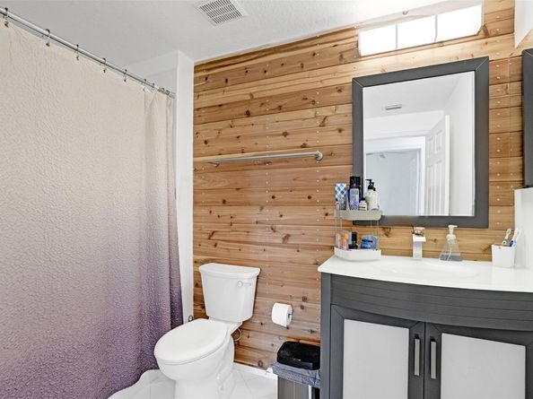 7623 Southampton Ter 302, Tamarac FL 33321