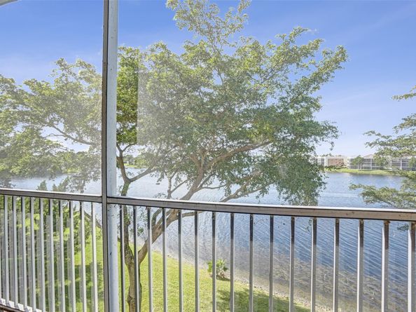 7623 Southampton Ter 302, Tamarac FL 33321