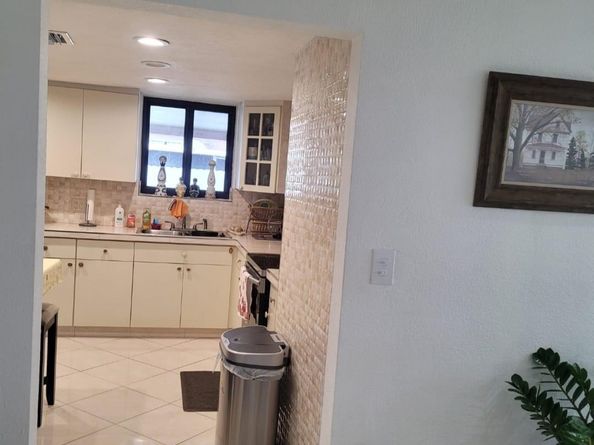 10120 SW 38th Ter, Miami FL 33165