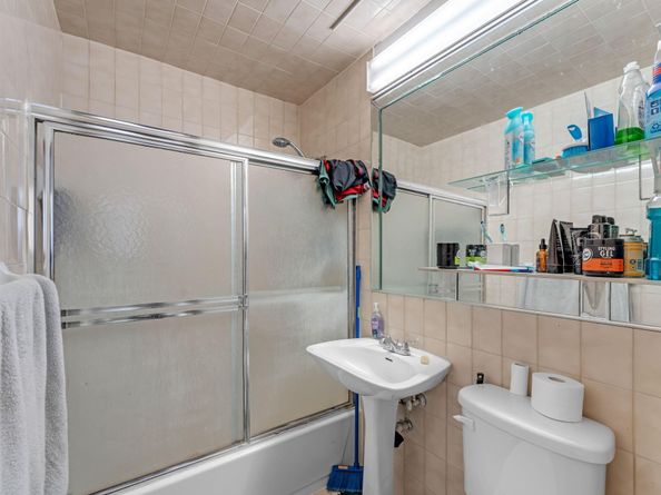 10120 SW 38th Ter, Miami FL 33165