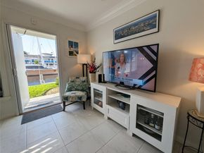 2808 NE 33rd Ct 101, Fort Lauderdale FL 33306