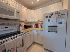 2808 NE 33rd Ct 101, Fort Lauderdale FL 33306