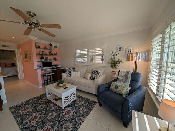 2808 NE 33rd Ct 101, Fort Lauderdale FL 33306