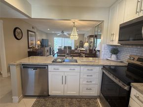 32 Abbey Ln 207, Delray Beach FL 33446