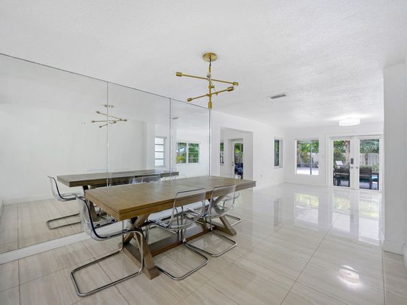 1311 Monroe St, Hollywood FL 33019