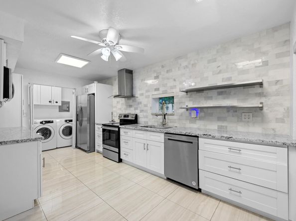 1311 Monroe St, Hollywood FL 33019