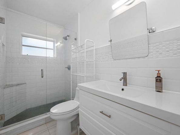 1311 Monroe St, Hollywood FL 33019