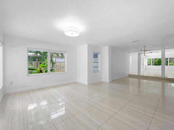 1311 Monroe St, Hollywood FL 33019