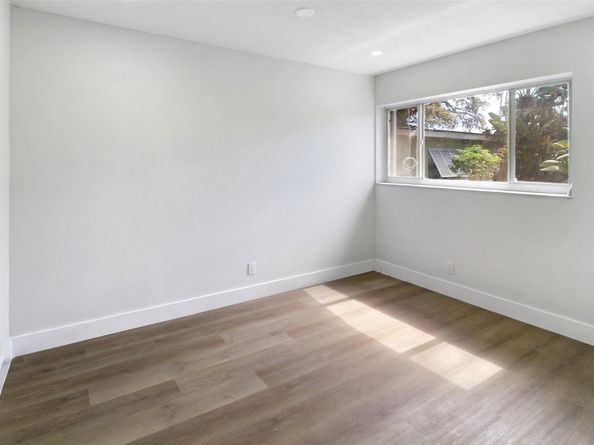 104 SE 10th Ave, Pompano Beach FL 33060