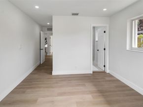 104 SE 10th Ave, Pompano Beach FL 33060