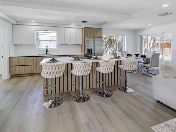 104 SE 10th Ave, Pompano Beach FL 33060