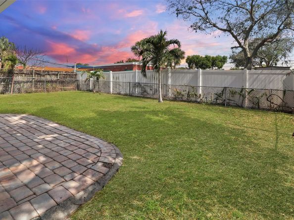 104 SE 10th Ave, Pompano Beach FL 33060