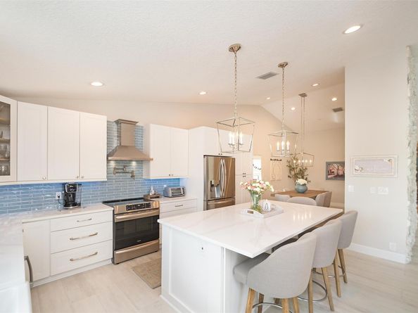 7810 NW 87th Ave, Tamarac FL 33321