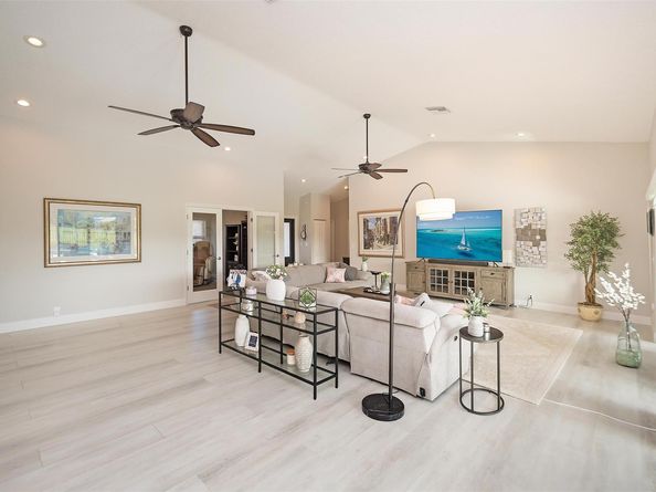 7810 NW 87th Ave, Tamarac FL 33321