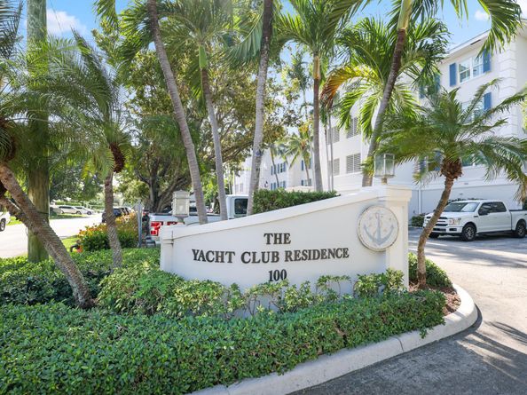 100 Macfarlane Drive 4c, Delray Beach FL 33483