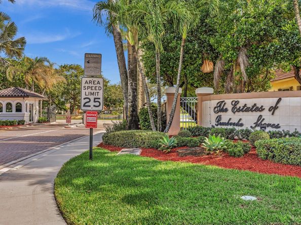 1089 SW 159th Ter, Pembroke Pines FL 33027