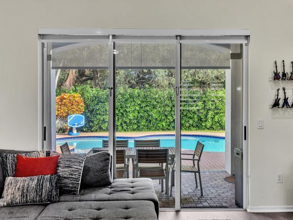 1089 SW 159th Ter, Pembroke Pines FL 33027