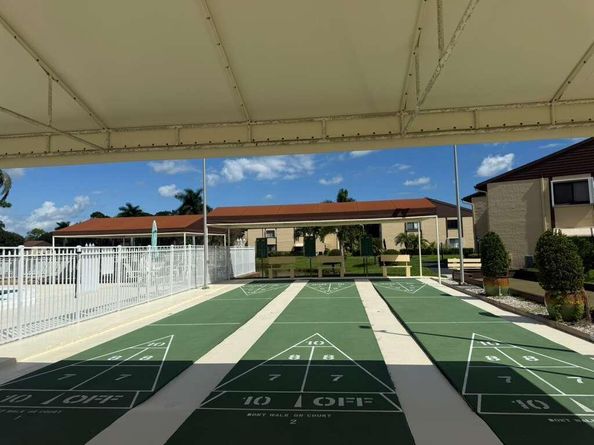 213 Pine Hov Circle D2, Greenacres FL 33463