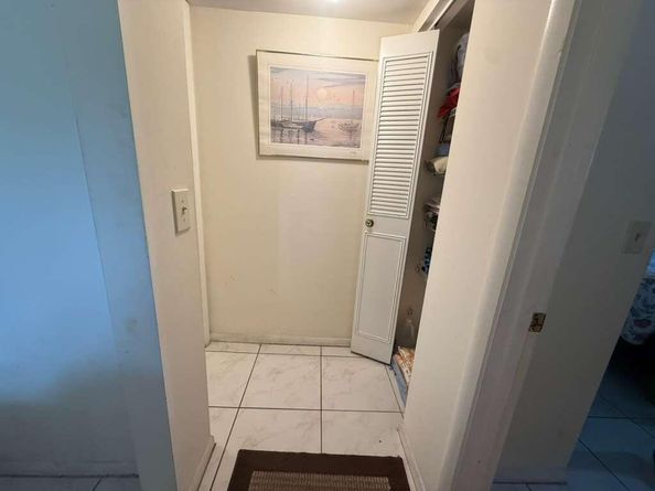 213 Pine Hov Circle D2, Greenacres FL 33463