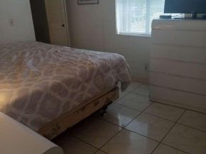 213 Pine Hov Circle D2, Greenacres FL 33463