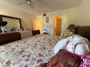 213 Pine Hov Circle D2, Greenacres FL 33463