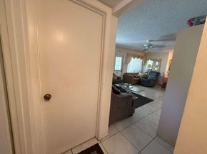 213 Pine Hov Circle D2, Greenacres FL 33463