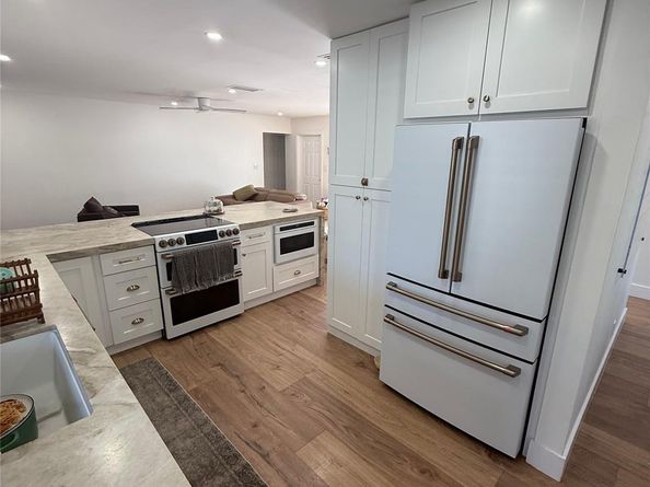 9431 NW 18TH St, Pembroke Pines FL 33024