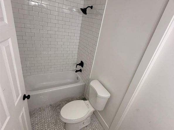 9431 NW 18TH St, Pembroke Pines FL 33024