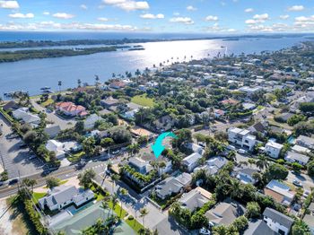 4105 Washington Road