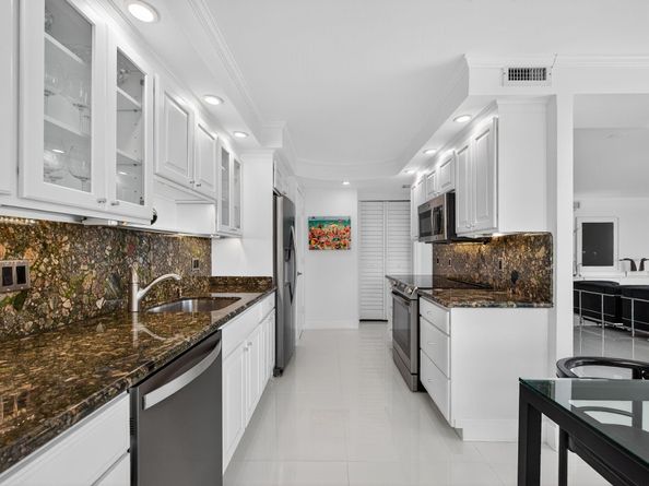 936 Intracoastal Dr 3C, Fort Lauderdale FL 33304