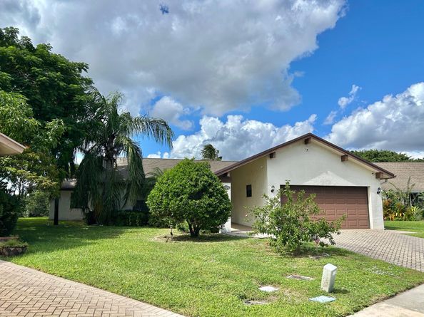 18029 107th Ave S, Boca Raton FL 33498