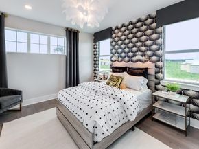 5005 Naugle Way Livingston 15, Davie FL 33328