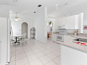7351 Sterling Falls Lane W, Boynton Beach FL 33437