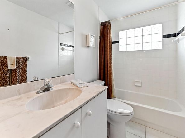 7351 Sterling Falls Lane W, Boynton Beach FL 33437