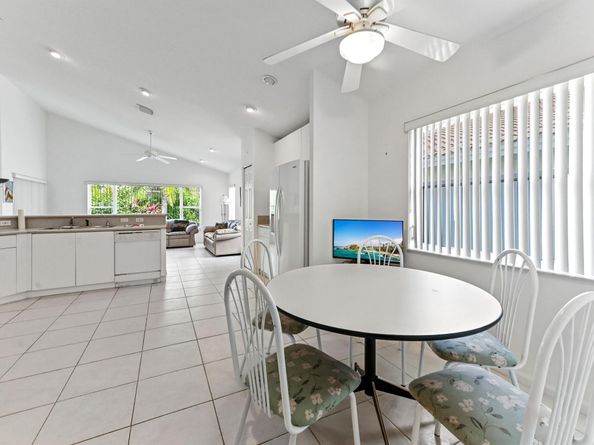 7351 Sterling Falls Lane W, Boynton Beach FL 33437