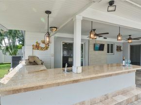 1009 SE 10th Ct, Deerfield Beach FL 33441