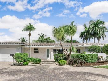 1009 SE 10th Ct