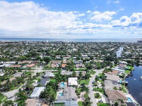 1009 SE 10th Ct, Deerfield Beach FL 33441