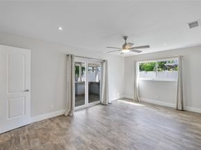 1009 SE 10th Ct, Deerfield Beach FL 33441