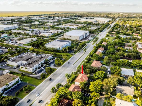 3600 NW 116th Ter, Coral Springs FL 33065