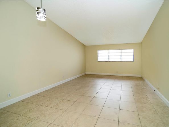 3600 NW 116th Ter, Coral Springs FL 33065
