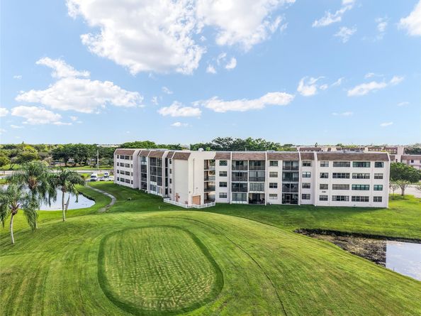 10101 Sunrise Lakes Blvd 204, Sunrise FL 33322