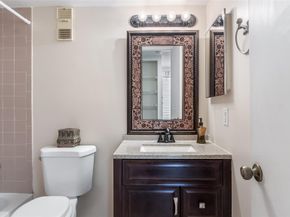 10101 Sunrise Lakes Blvd 204, Sunrise FL 33322
