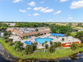 10101 Sunrise Lakes Blvd 204, Sunrise FL 33322