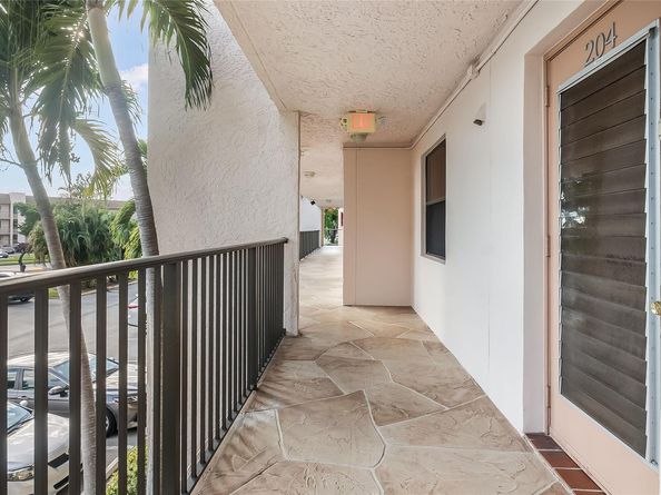10101 Sunrise Lakes Blvd 204, Sunrise FL 33322