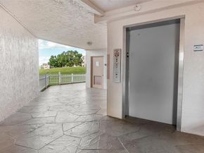 10101 Sunrise Lakes Blvd 204, Sunrise FL 33322