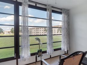 10101 Sunrise Lakes Blvd 204, Sunrise FL 33322