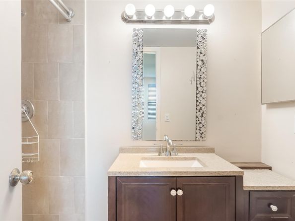 10101 Sunrise Lakes Blvd 204, Sunrise FL 33322