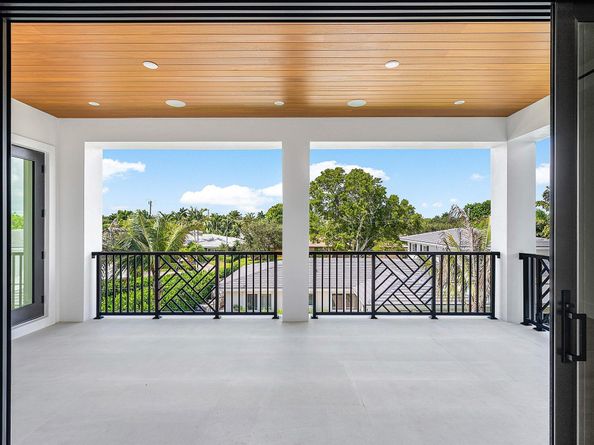 2609 NE 27 Way, Fort Lauderdale FL 33306